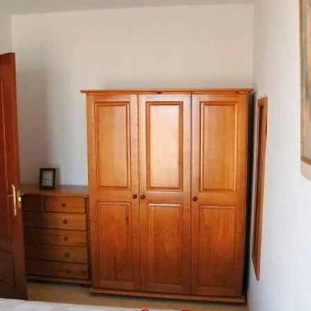 One-bedroom Flat 200m From The * Almeria